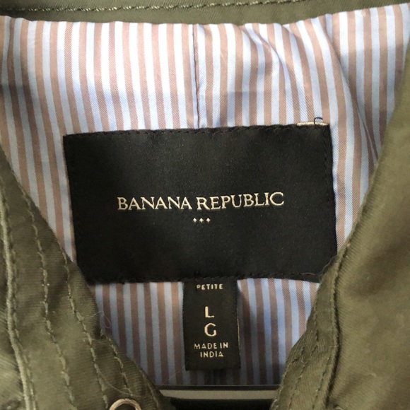 Green Trench Coat for women - Picture 7 of 10